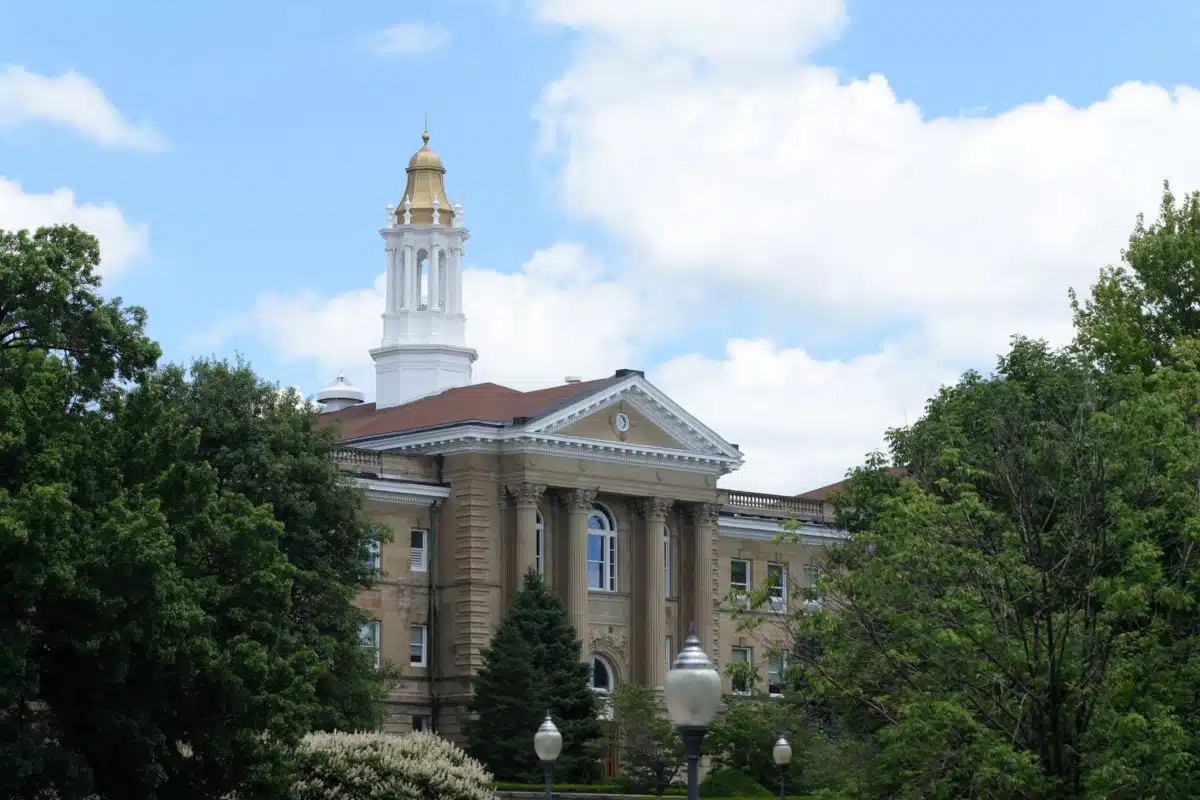 Western Illinois University - Preview